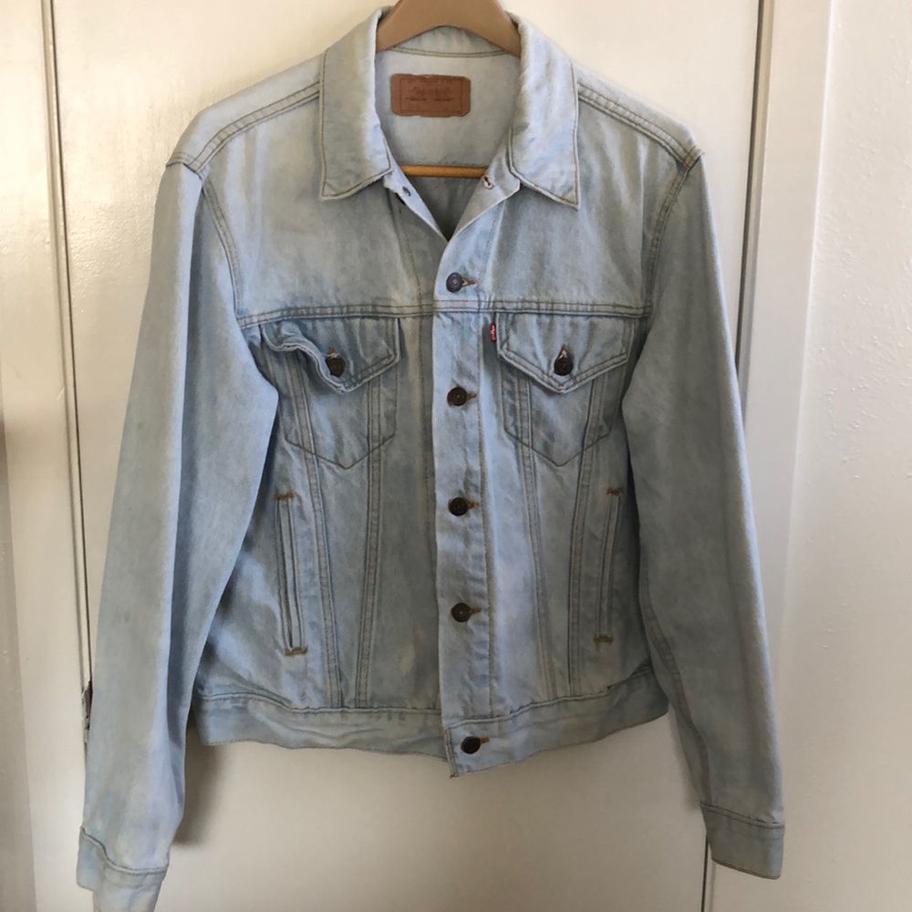 Genuine vintage Levi’s denim jacket medium
